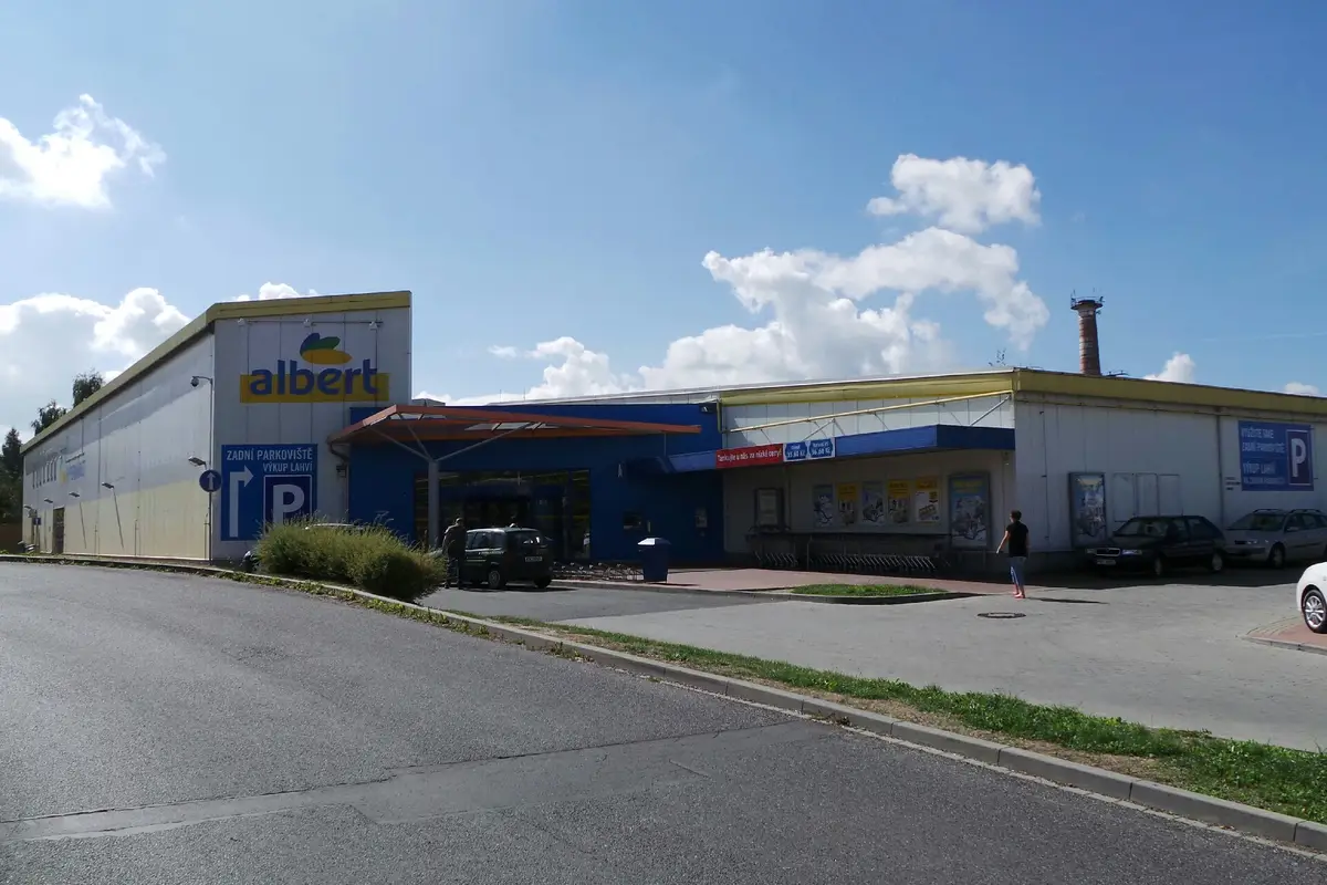 Albert Hypermarket